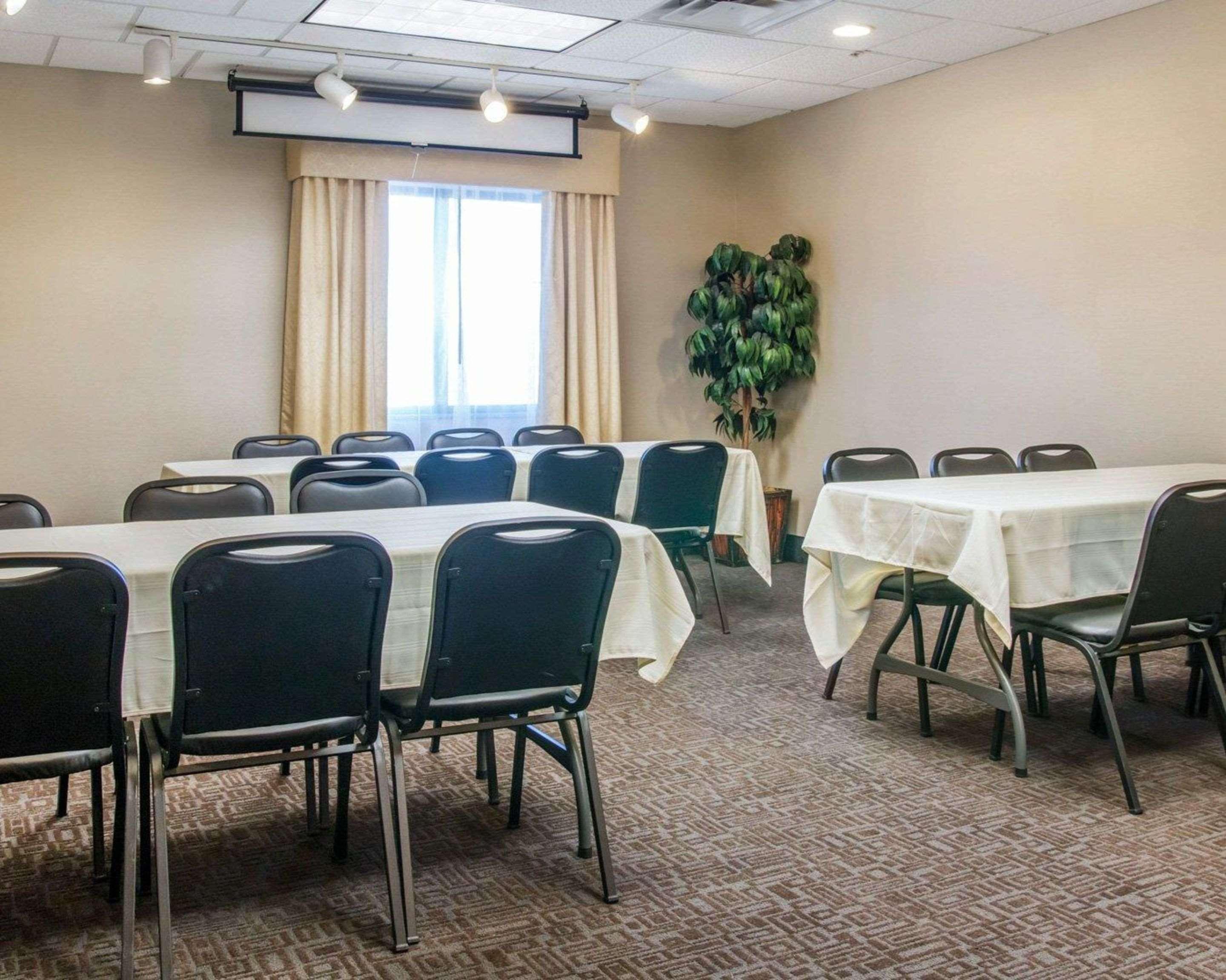 Comfort Suites Auburn Hills-Detroit Eksteriør bilde