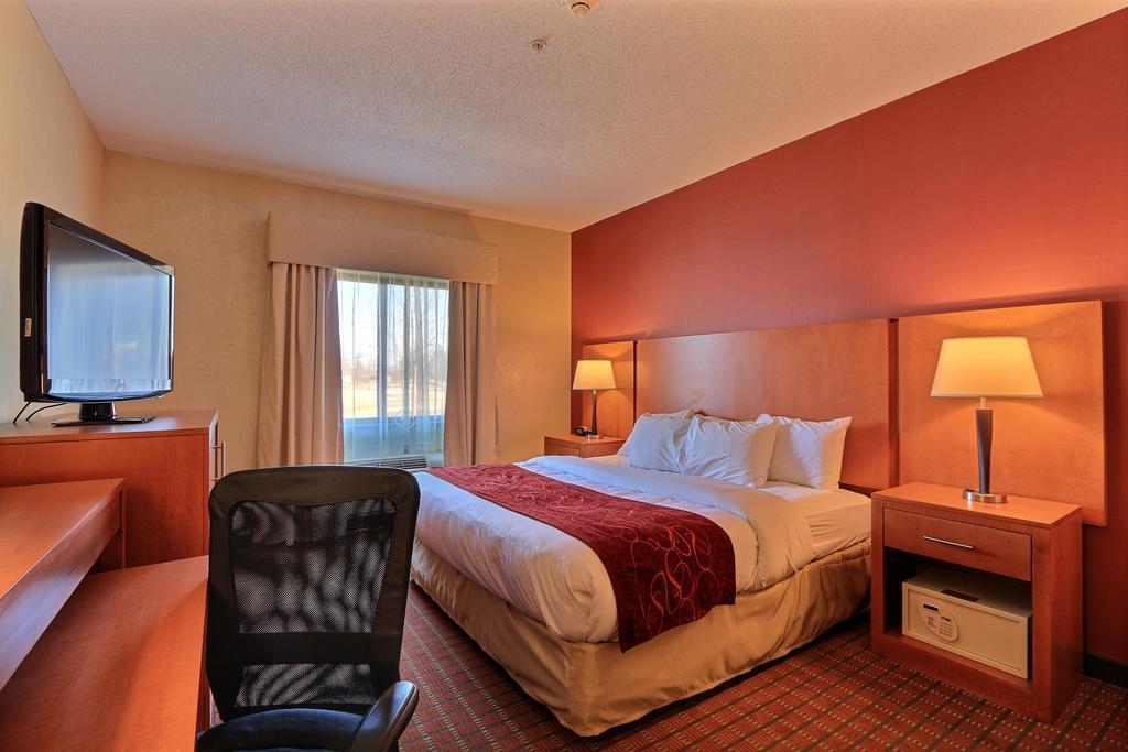 Comfort Suites Auburn Hills-Detroit Eksteriør bilde