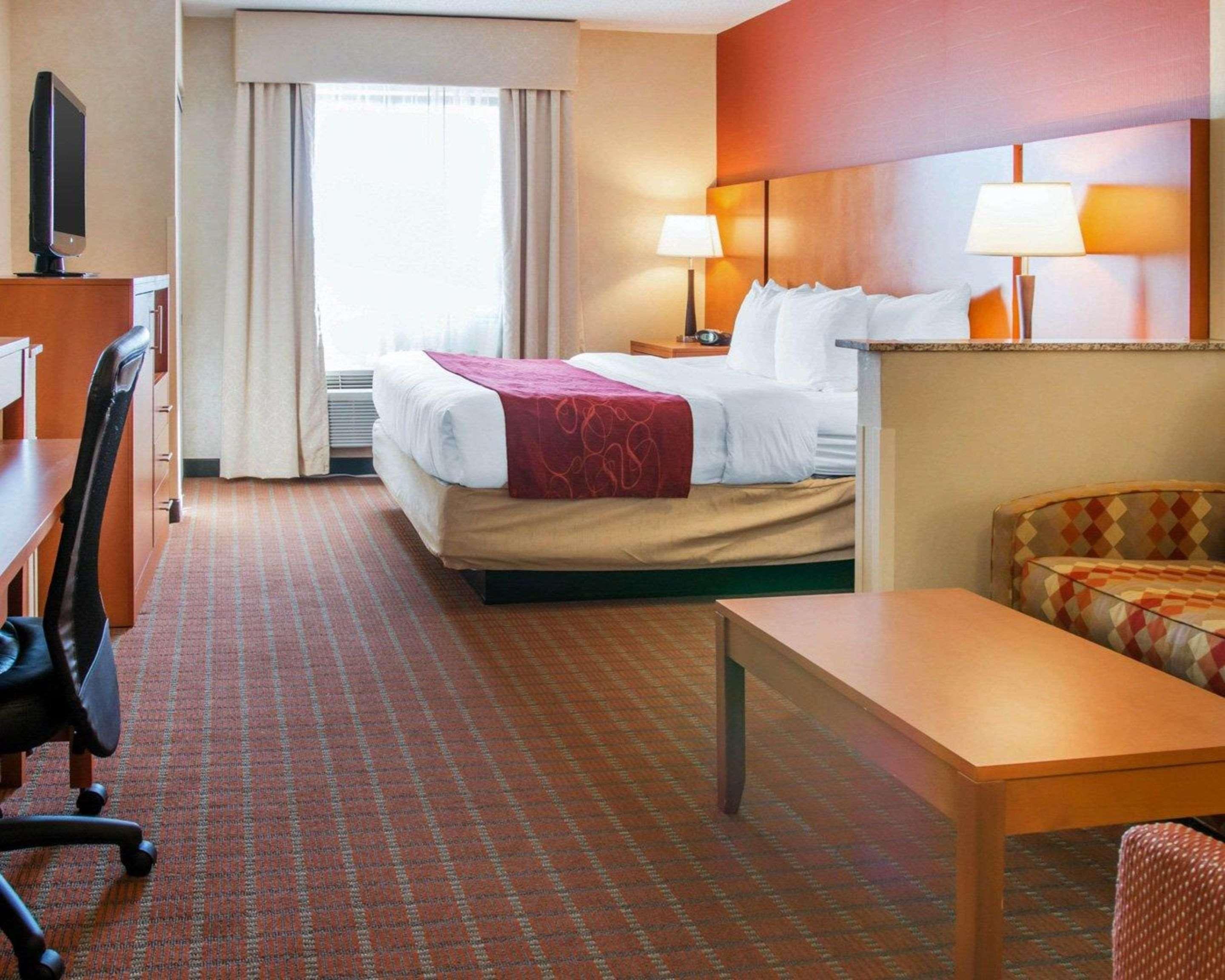 Comfort Suites Auburn Hills-Detroit Eksteriør bilde