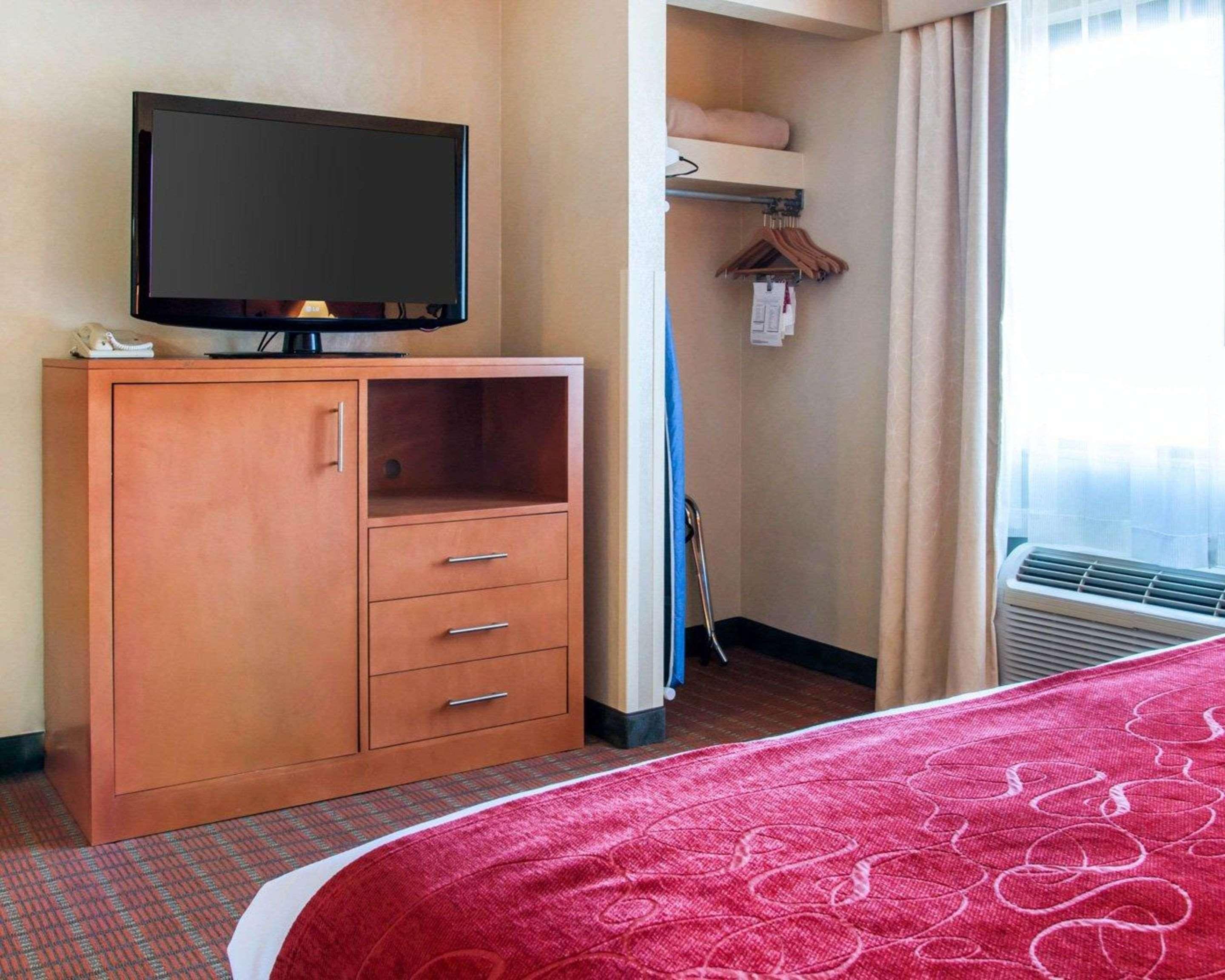Comfort Suites Auburn Hills-Detroit Eksteriør bilde