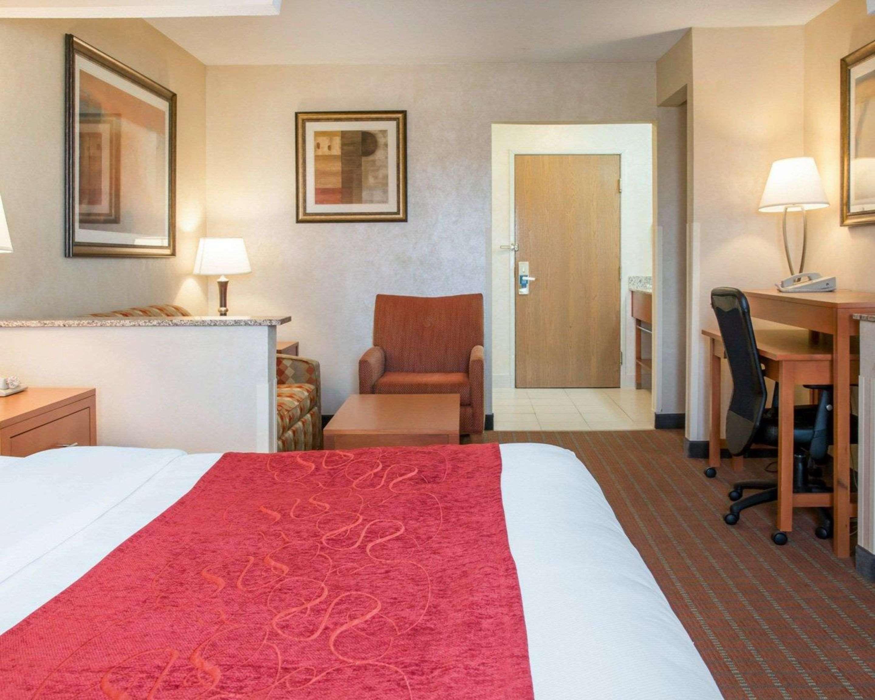 Comfort Suites Auburn Hills-Detroit Eksteriør bilde