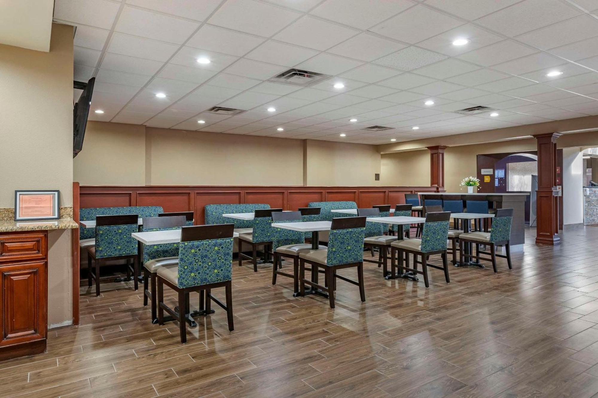 Comfort Suites Auburn Hills-Detroit Eksteriør bilde