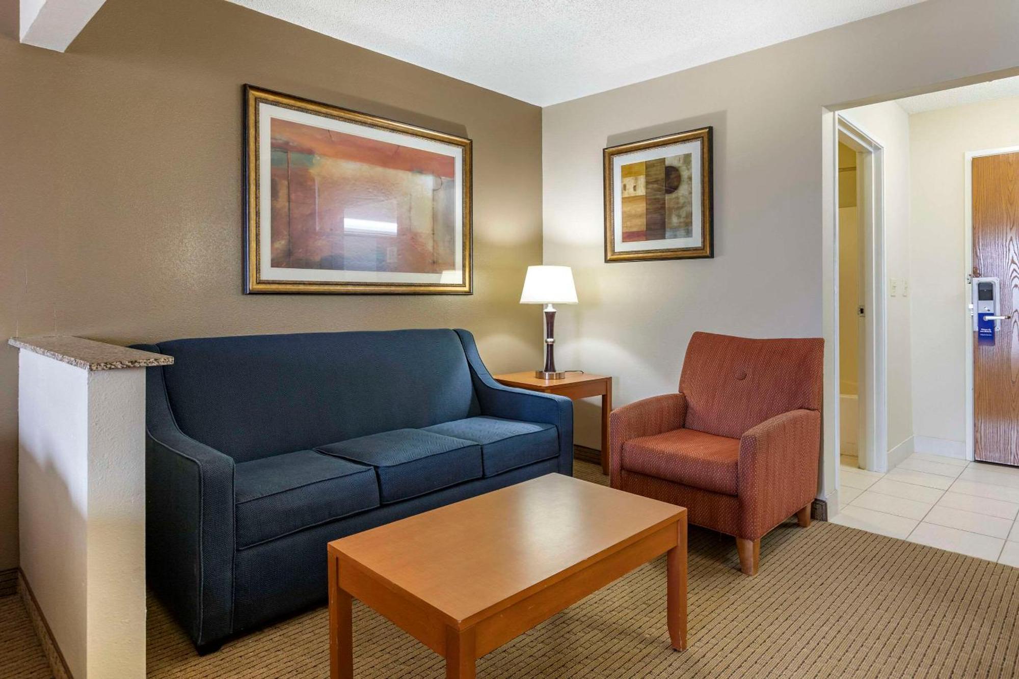 Comfort Suites Auburn Hills-Detroit Eksteriør bilde