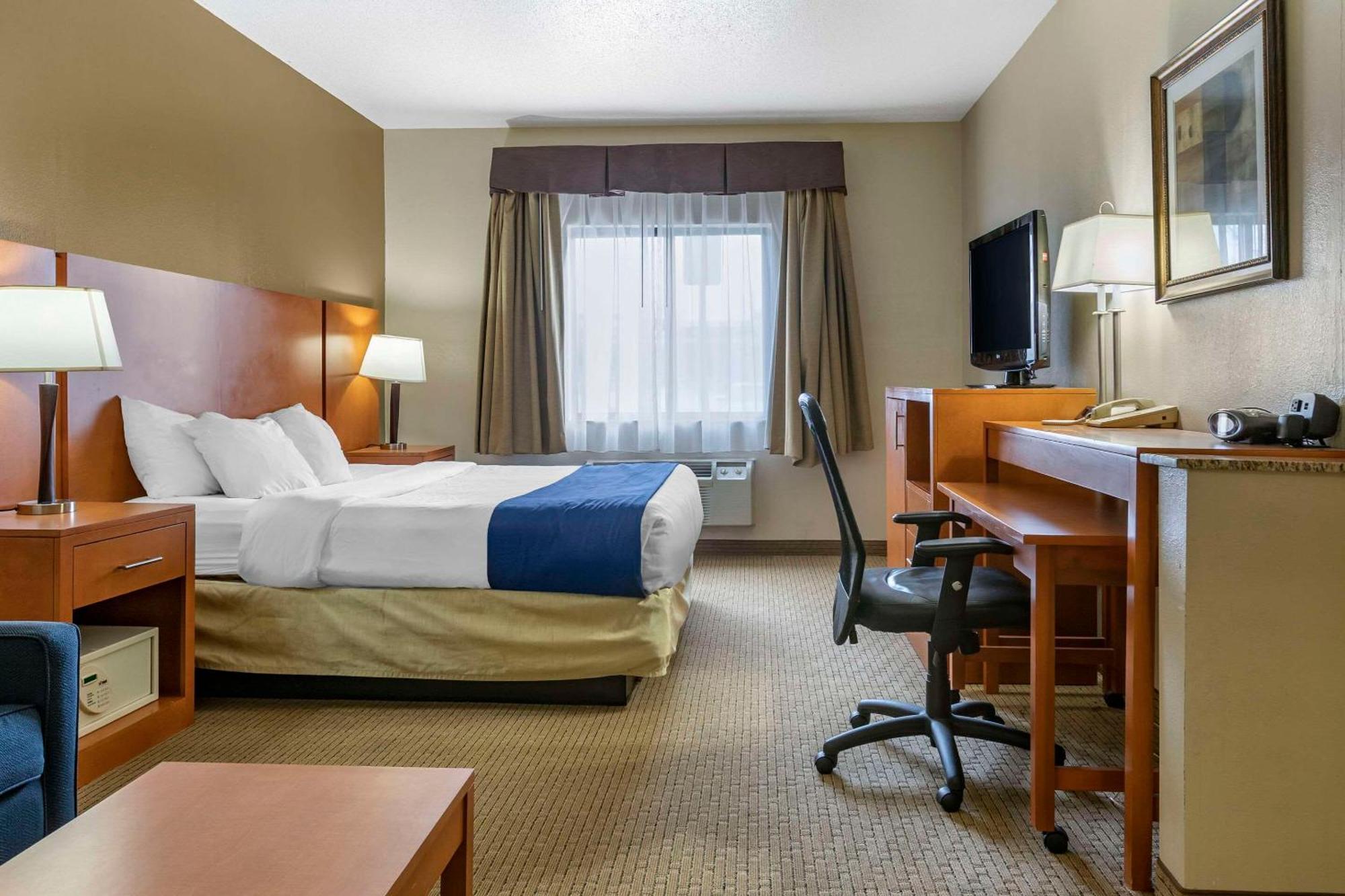 Comfort Suites Auburn Hills-Detroit Eksteriør bilde